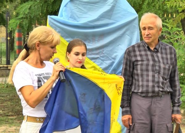 Ми підняли дух людей: як в окупованому місті Луганщини замайорів український стяг