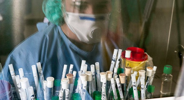 В Україні майже 3 тис. нових випадків коронавірусу за добу: де ситуація найгірша