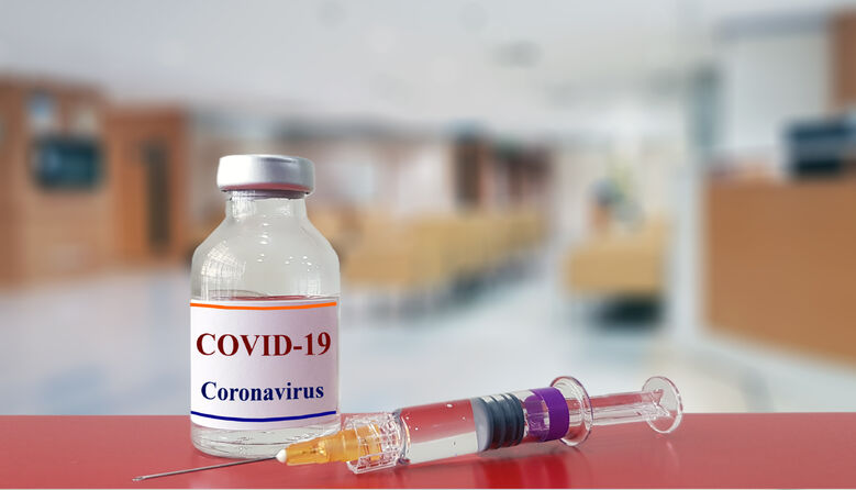 Вакцину проти COVID-19 першочергово отримають учителі та працівники шкіл, – МОЗ