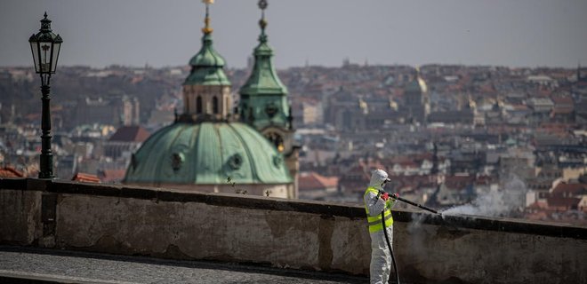 Чехія веде переговори з іншими країнами про лікування коронахворих