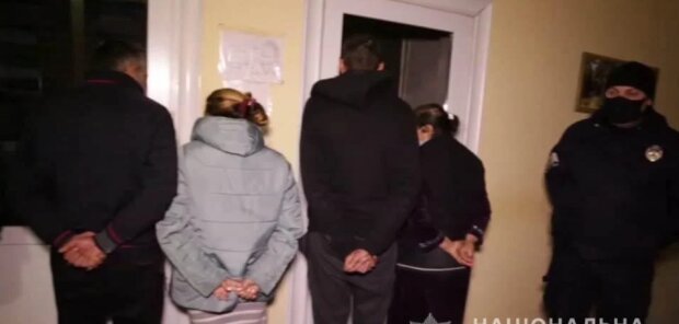 На Київщині відморозок жорстоко познущався на матір’ю-одиначкою: “Змусив продати квартиру і задушив”