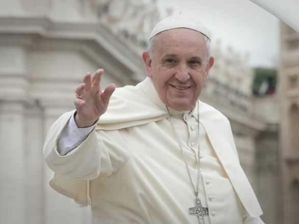 Папа Франциск помолився за мир на сході України