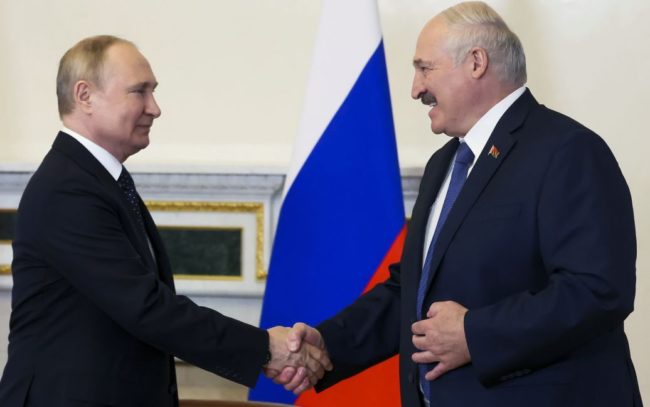 Лукашенко зайшов занадто далеко, його налякали – експерт