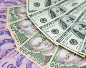 Україна може відмовитися від прив’язки гривні до долара – НБУ